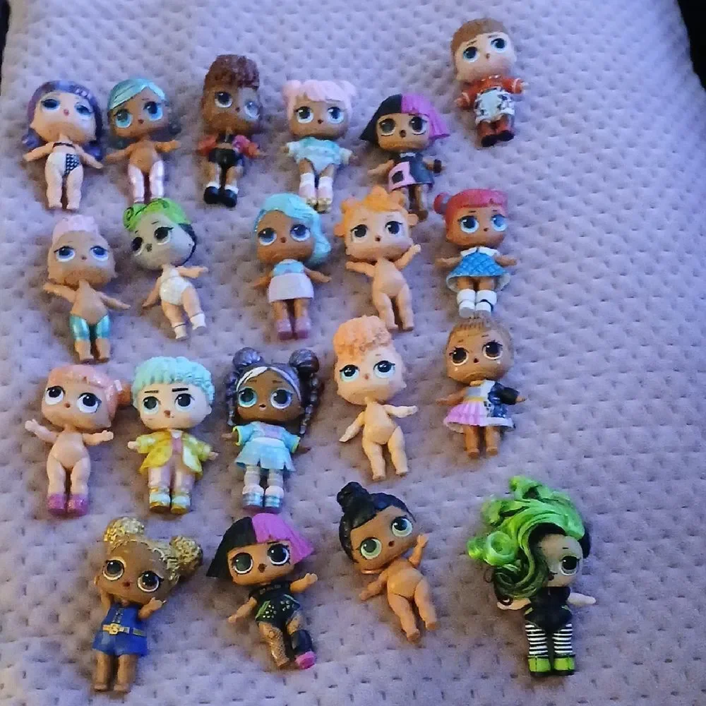Assorted Colorful Dolls Set